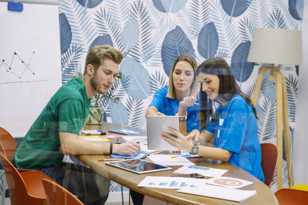 Veterinary clinic positive culture promoting teamwork, employee satisfaction, and quality patient care in a supportive work environment.