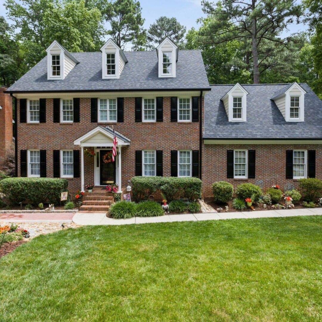 Relief vet in Raleigh-Durham examining a dog at a local clinic